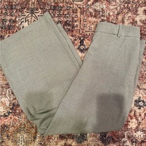 Women’s cropped checkered slacks